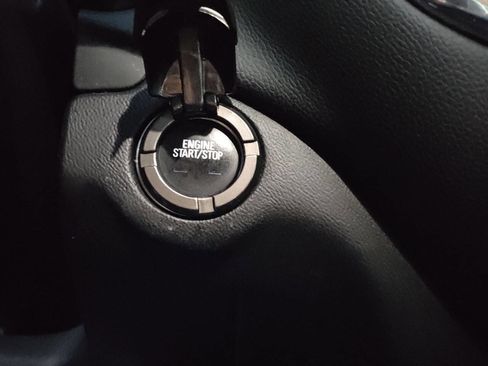 Used 2020 Chevrolet Equinox LT image 53