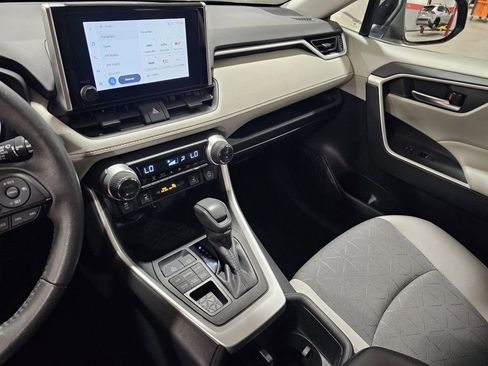 Used 2023 Toyota RAV4 XLE w/ Convenience Package image 29