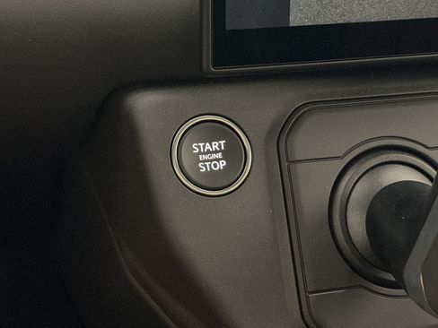 New 2026 Land Rover Defender 110 S AWD/4WD image 17