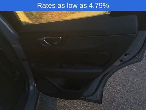 Certified 2024 Volvo XC60 B5 Plus w/ Protection Package Premier image 7