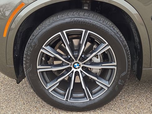 Certified 2024 BMW X5 xDrive40i w/ Executive Package image 11