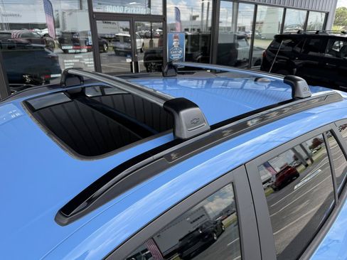 Used 2024 Chevrolet Trax RS w/ Sunroof Package FWD image 8