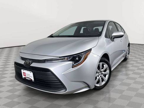 Used 2024 Toyota Corolla LE FWD image 1