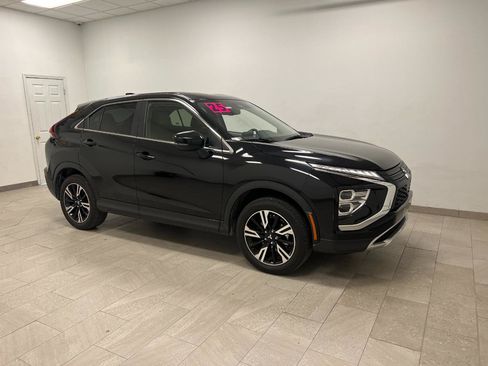 Used 2025 Mitsubishi Eclipse Cross AWD image 3