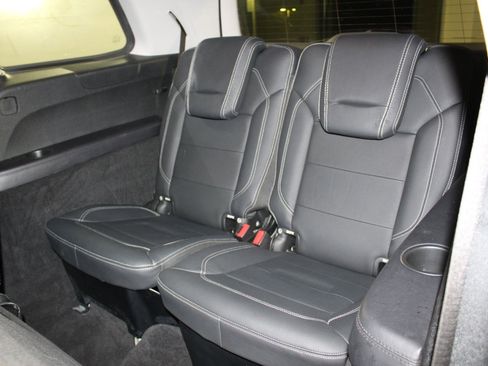 Used 2015 Mercedes-Benz GL 550 GL 550 image 22