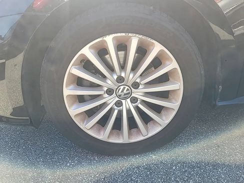 Used 2016 Volkswagen Passat 1.8T SE FWD image 2