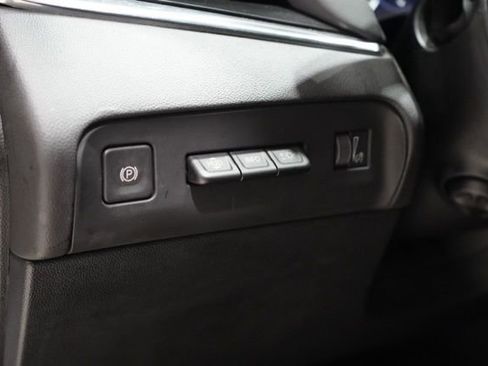 Used 2024 Buick Enclave Premium image 20