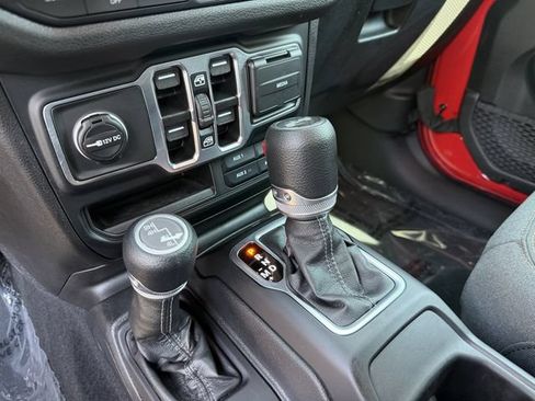Used 2026 Jeep Wrangler Unlimited Sport AWD/4WD image 22