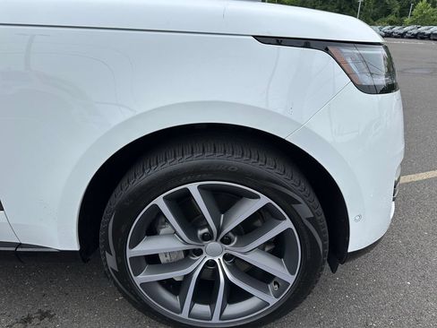 Used 2025 Land Rover Range Rover SE AWD/4WD image 22