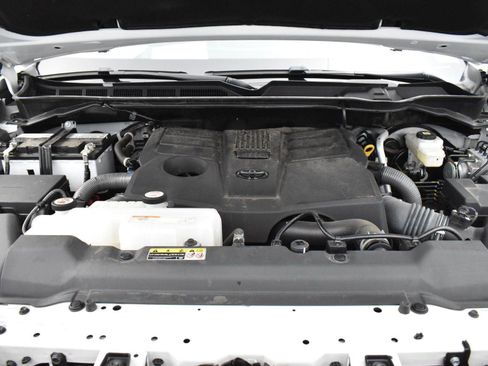 Used 2022 Toyota Tundra SR5 image 34