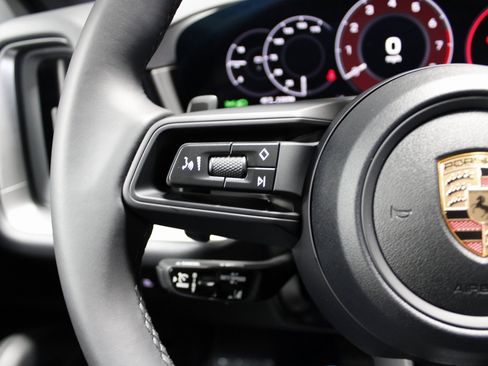 New 2026 Porsche Cayenne Coupe image 28