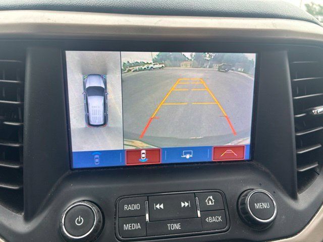 Used 2019 GMC Acadia Denali w/ Technology Package FWD image 10