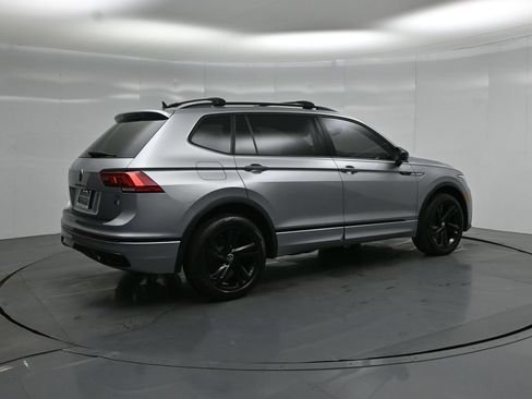 Used 2023 Volkswagen Tiguan SE R-Line FWD image 24