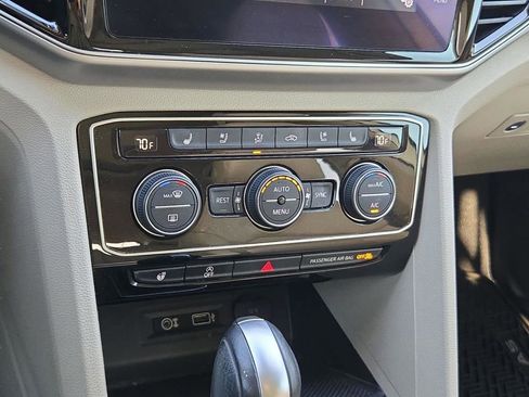 Used 2019 Volkswagen Atlas SEL Premium image 35