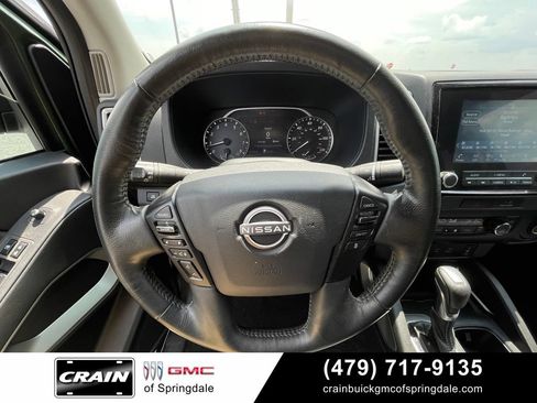 Used 2023 Nissan Frontier SV w/ SV Convenience Package RWD image 12