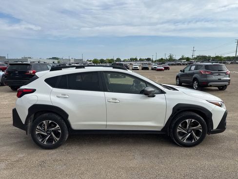 Used 2024 Subaru Crosstrek 2.0i Premium AWD/4WD image 9