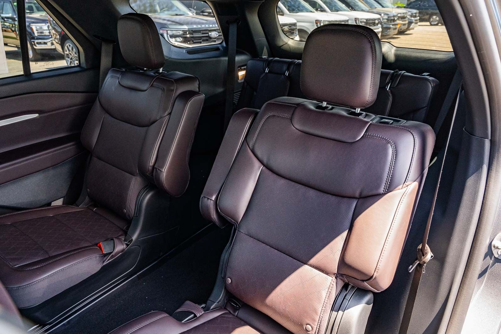 New 2026 Ford Explorer Platinum RWD image 17
