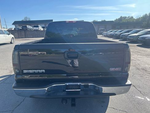 Used 2006 GMC Sierra 1500 SLE w/ Light Duty Power Package AWD/4WD image 7