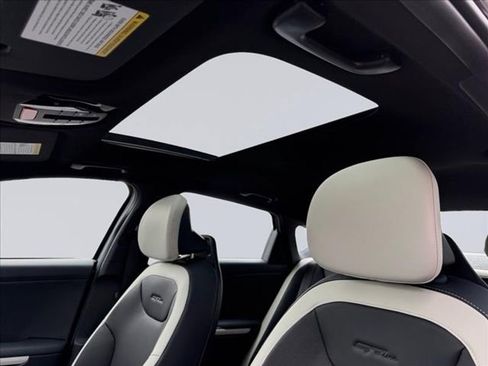 New 2025 Kia K4 GT-Line Turbo image 25