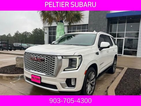 Used 2021 GMC Yukon Denali w/ Denali Premium Package image 3