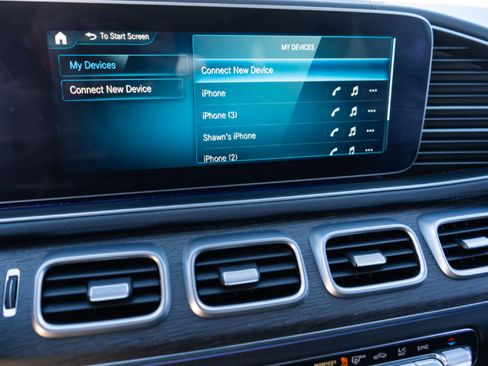 Used 2022 Mercedes-Benz GLS 450 4MATIC image 16