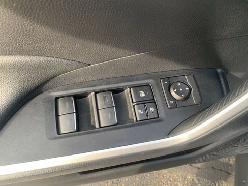 Used 2025 Toyota RAV4 XLE image 13