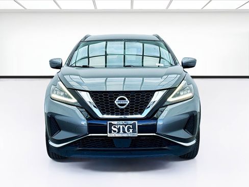 Used 2019 Nissan Murano SV image 2