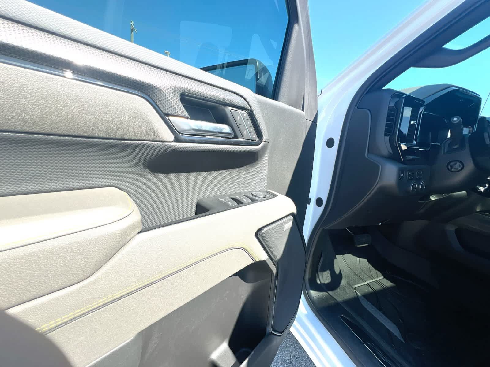 Used 2020 Chevrolet Silverado 1500 RST w/ Texas Edition AWD/4WD image 24