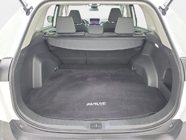 Certified 2023 Toyota RAV4 XLE AWD/4WD image 31
