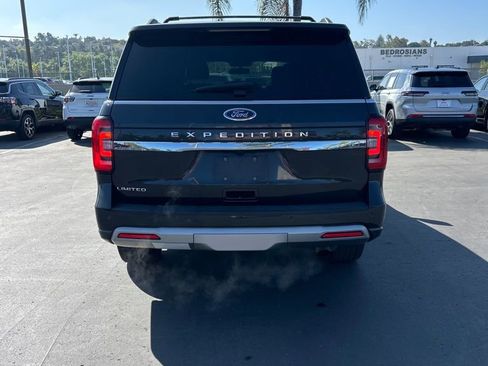 Used 2024 Ford Expedition Limited image 11