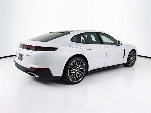 New 2025 Porsche Panamera 4 image 9