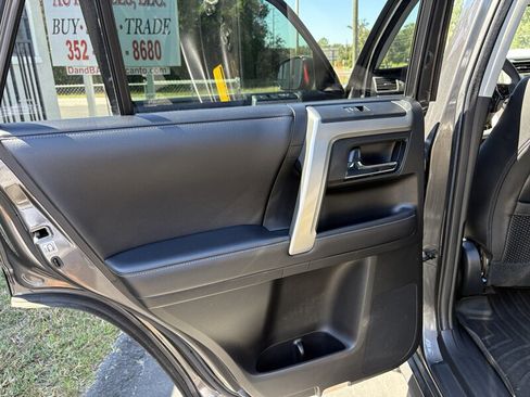 Used 2019 Toyota 4Runner SR5 image 13