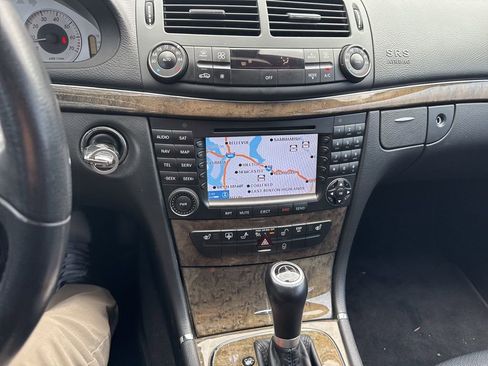 Used 2007 Mercedes-Benz E 350 Sedan image 12