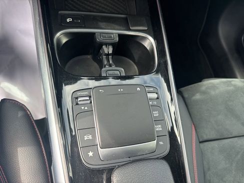Used 2021 Mercedes-Benz GLB 250 4MATIC w/ AMG Line image 31