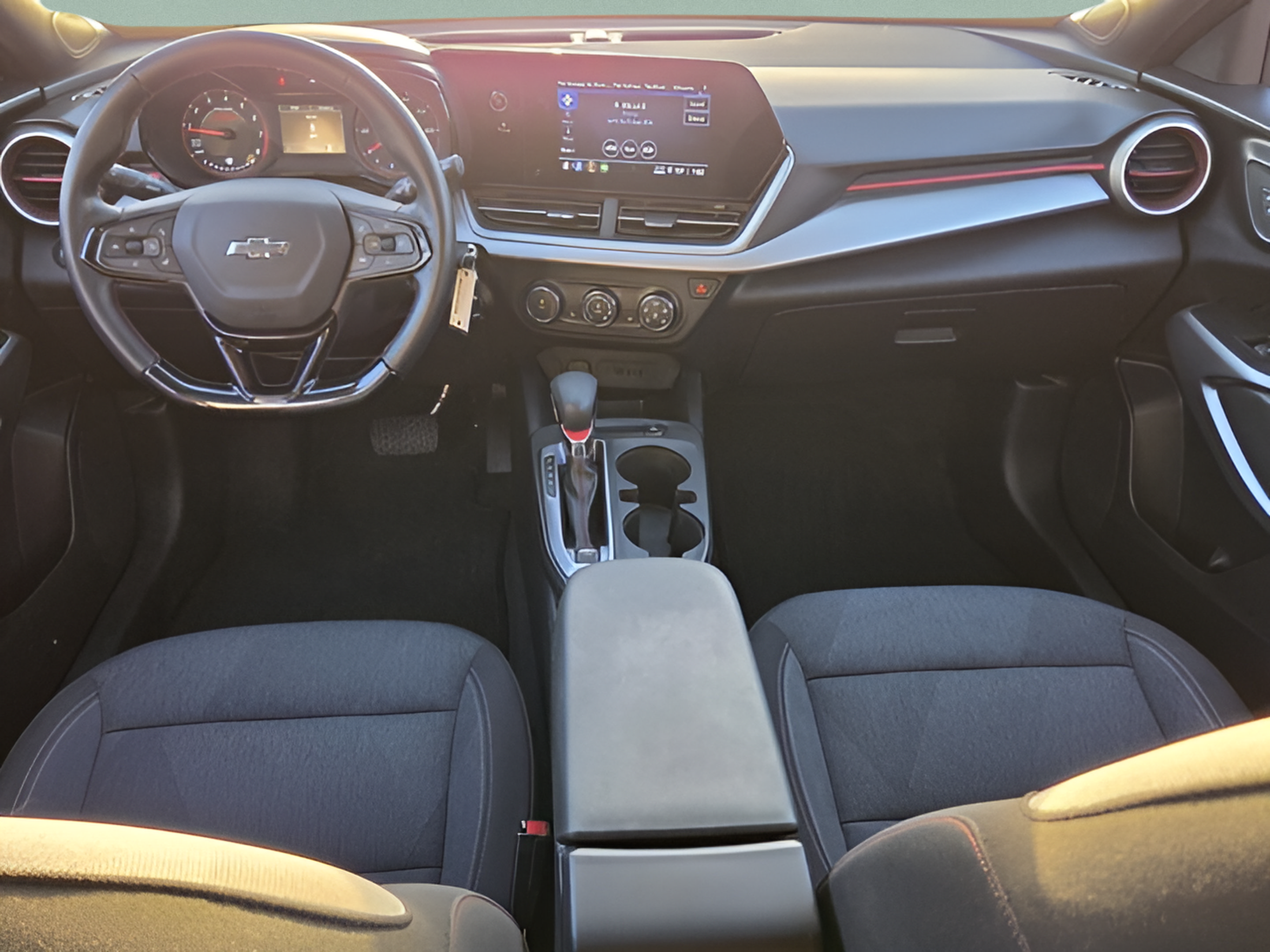 Certified 2024 Chevrolet Trax RS FWD image 13