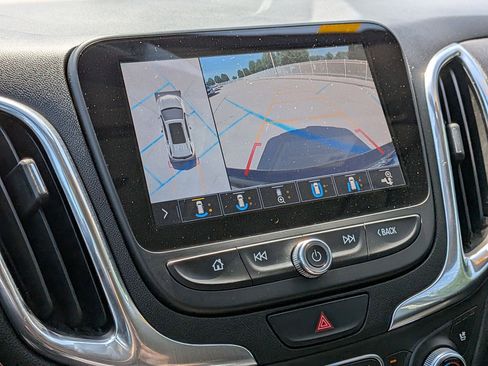 Used 2019 Chevrolet Equinox Premier AWD/4WD image 18