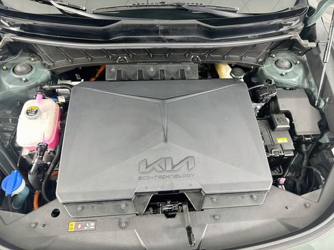 Used 2023 Kia Niro Wind FWD image 33