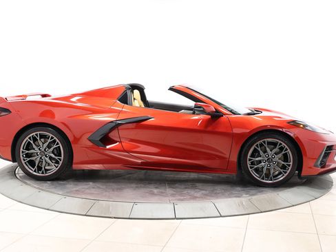 Used 2023 Chevrolet Corvette Stingray Premium Conv w/ Z51 Performance Package RWD image 70