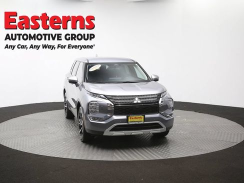 Used 2024 Mitsubishi Outlander SE AWD/4WD image 52