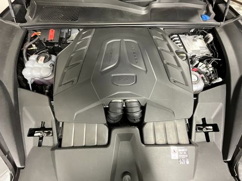 Used 2025 Porsche Cayenne Turbo image 29
