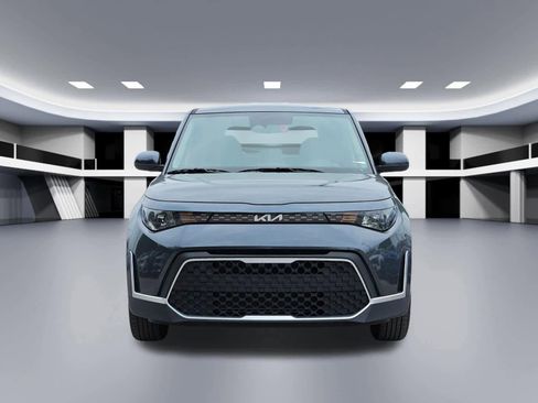 Certified 2025 Kia Soul LX FWD image 9