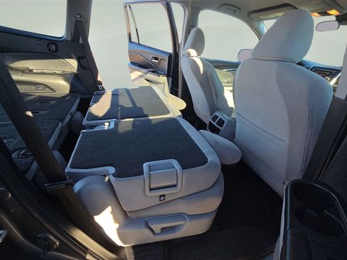 Used 2019 Honda Pilot LX image 18