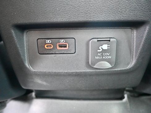 Used 2025 Nissan Frontier PRO-4X w/ Pro Convenience Package AWD/4WD image 15
