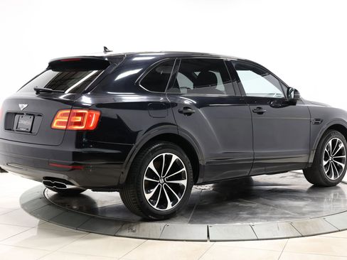 Used 2019 Bentley Bentayga AWD/4WD image 4