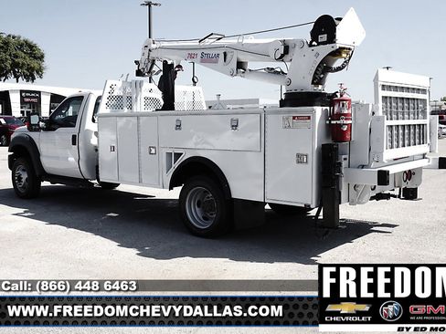 Used 2014 Ford F550 4x4 Regular Cab Super Duty image 24