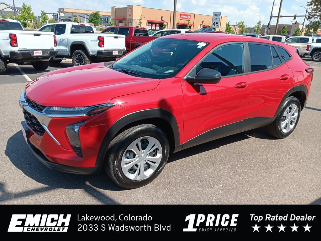 Used 2026 Chevrolet Trax LS FWD 360° Tour