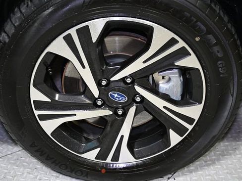 Used 2025 Subaru Crosstrek 2.0i Premium w/ Crosstrek Mirror Package image 20