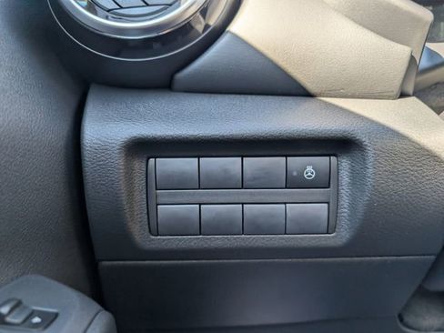 Used 2024 Nissan Kicks SR w/ SR Premium Package image 21