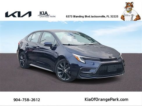 Used 2024 Toyota Corolla SE image 1