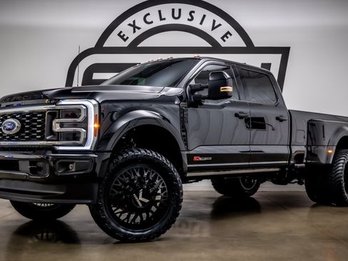 Used 2026 Ford F450 Platinum w/ FX4 Off-Road Package AWD/4WD image 1